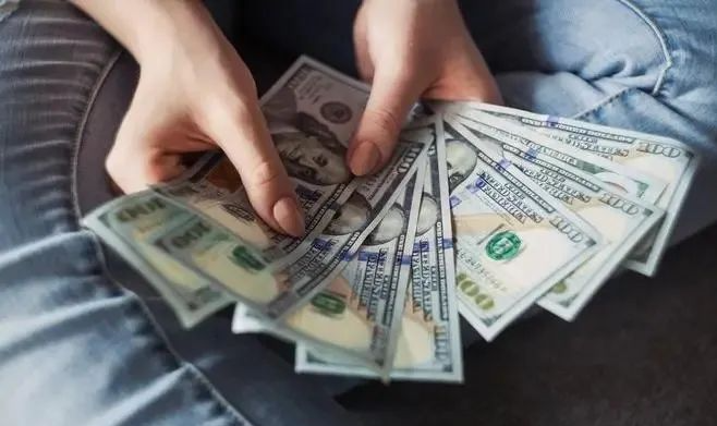 95后外贸SOHO,年入7位数,他究竟是怎么做的?